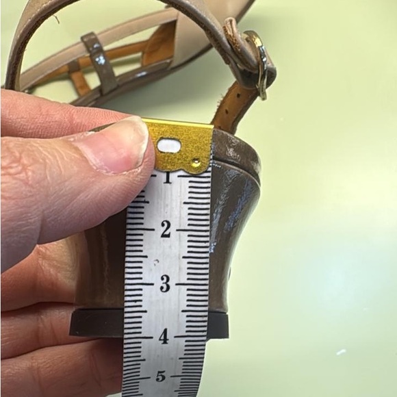 Chie Mihara Blush Pink leather Floral Appliqué Slingback kitten Heels NWT - Picture 5 of 5